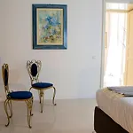 Apartment Cassari 61 *